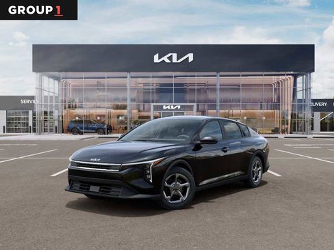 New 2026 Kia K4 LXS image 1