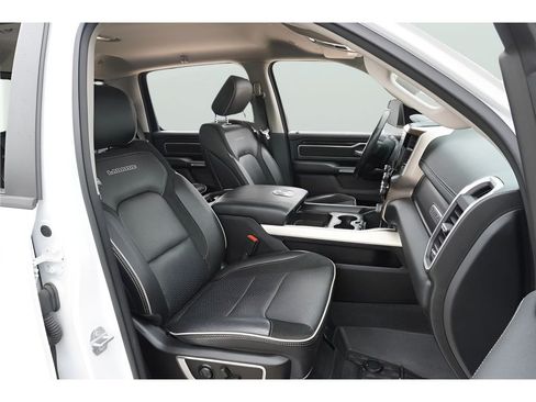 Used 2022 RAM 1500 Laramie AWD/4WD image 26
