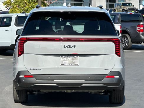 New 2026 Kia Carnival SX Prestige FWD image 6