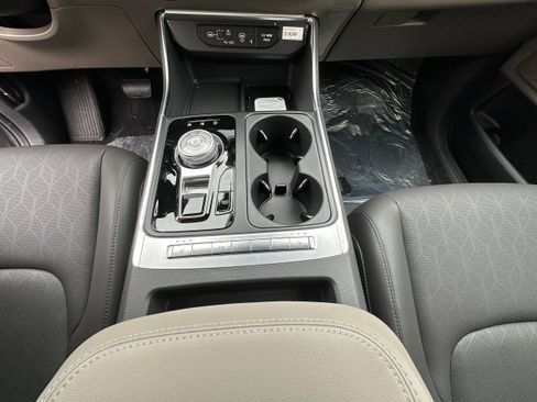 New 2026 Kia Carnival EX image 37