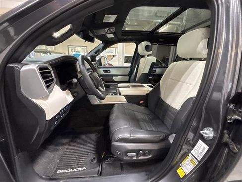 Used 2024 Toyota Sequoia Capstone AWD/4WD image 17