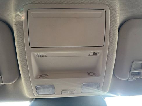 Used 2020 Ford Escape SE image 26