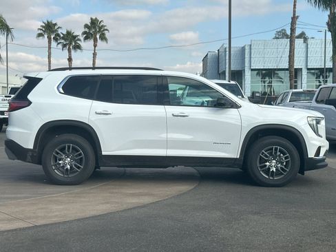 New 2026 GMC Acadia Elevation FWD image 3
