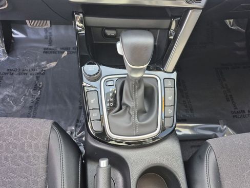 Used 2024 Kia Seltos S image 11