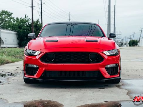 Used 2019 Ford Mustang GT w/ Black Accent Package RWD image 15