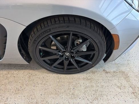 New 2026 Toyota GR86 Premium image 4