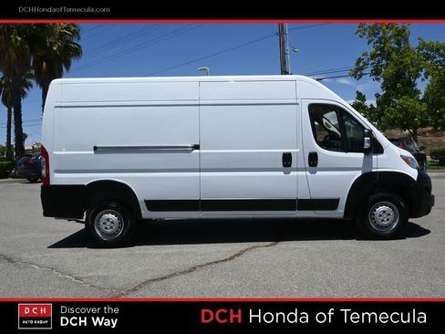 Used 2026 RAM ProMaster 2500 w/ Convenience Group FWD image 5