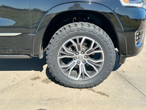 Used 2025 RAM 1500 Tungsten w/ Trailer Tow Group image 10