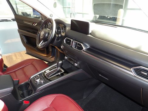 Certified 2024 MAZDA CX-5 Carbon Edition AWD/4WD image 13
