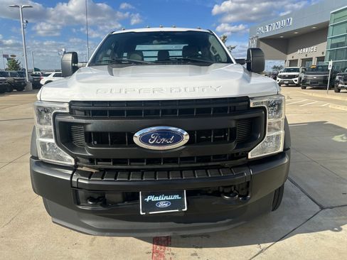 Used 2020 Ford F550 2WD Regular Cab Super Duty image 8