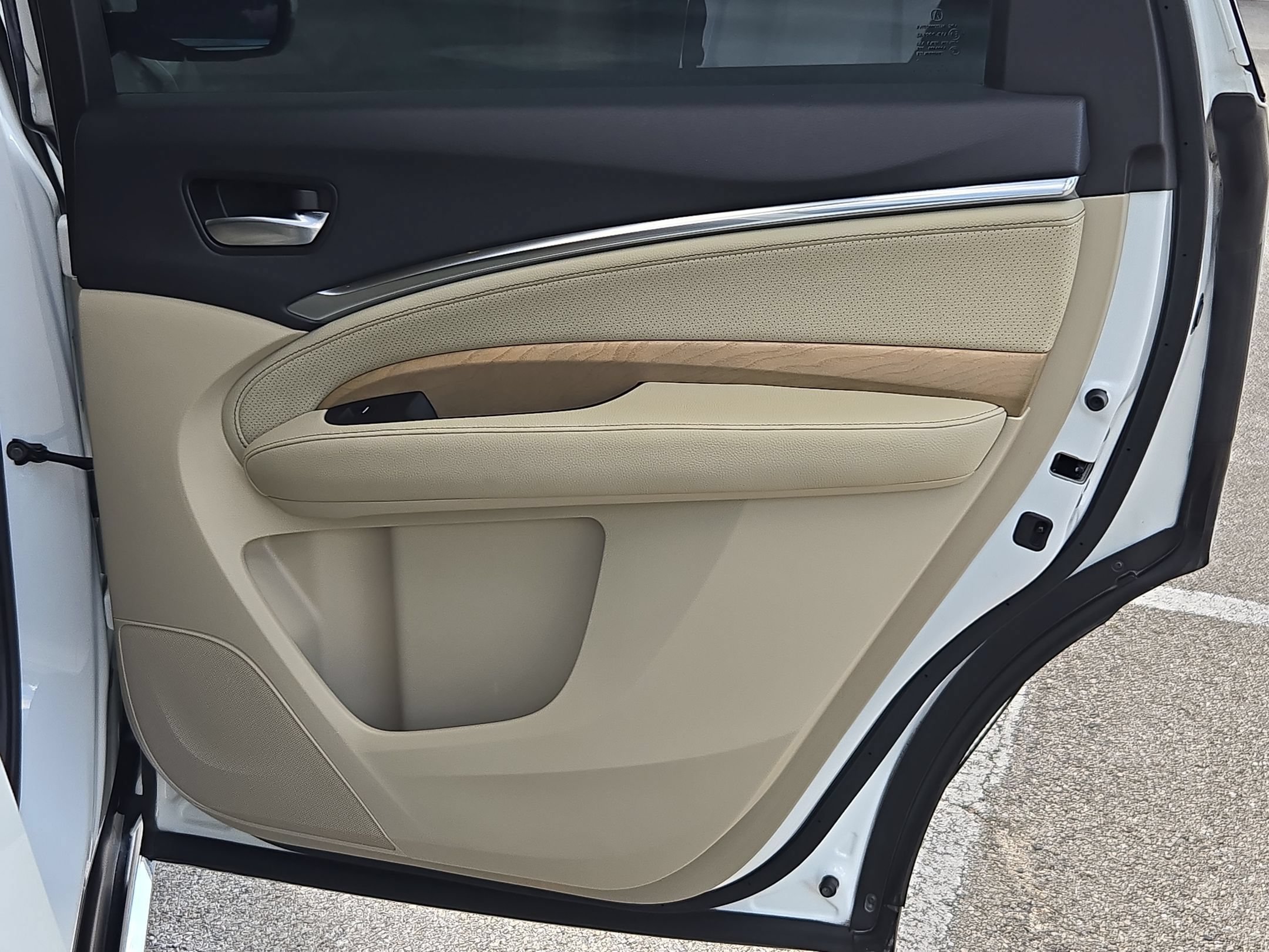 Used 2019 Acura MDX w/ Technology Package FWD image 26