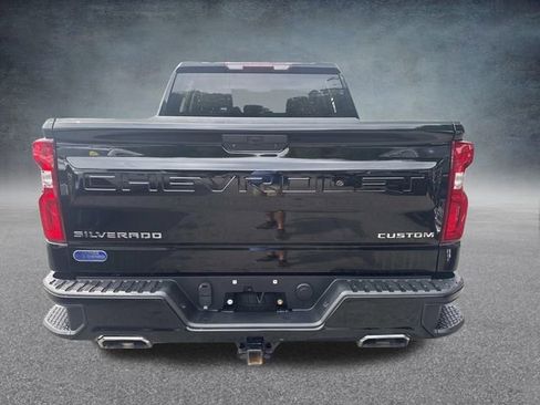 Used 2021 Chevrolet Silverado 1500 Custom Trail Boss AWD/4WD image 4