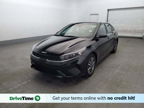 Used 2023 Kia Forte LXS FWD image 1