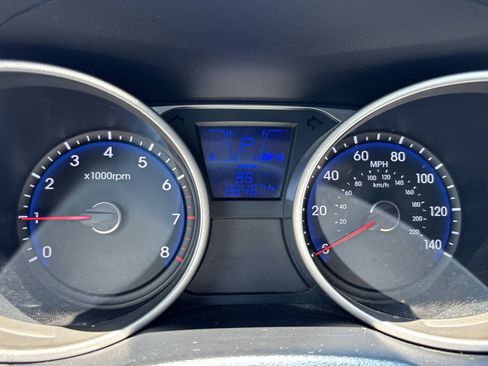 Used 2014 Hyundai Tucson SE AWD/4WD image 12