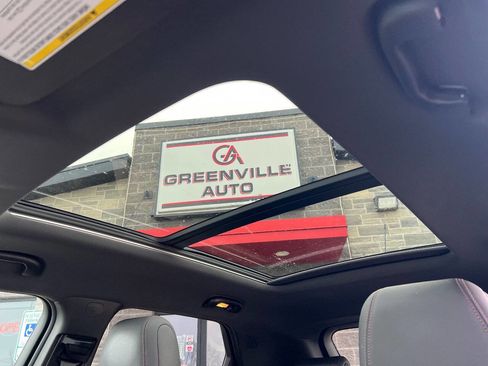 Used 2022 Chevrolet TrailBlazer RS w/ Sun and Liftgate Package image 23