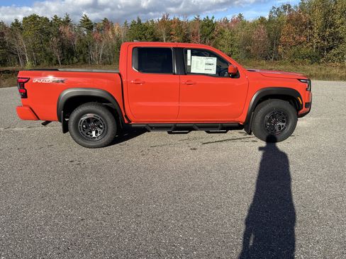 New 2026 Nissan Frontier PRO-4X w/ Pro-4x Convenience Package image 8