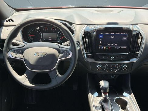 Used 2023 Chevrolet Traverse RS AWD/4WD image 28