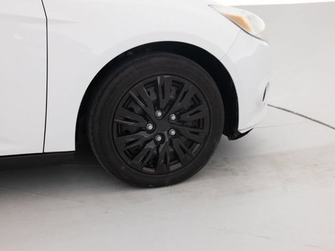Used 2013 Ford Focus SE FWD image 19