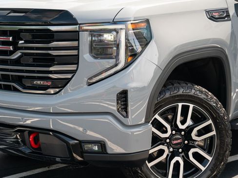 Used 2025 GMC Sierra 1500 AT4 w/ AT4 Premium Package AWD/4WD image 3