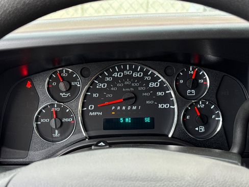 New 2025 GMC Savana 2500 3D Cargo Van w/ Driver Convenience Package image 25