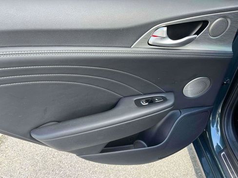 Used 2022 Kia Stinger GT2 image 5