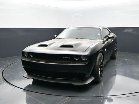 Used 2023 Dodge Challenger SRT Hellcat RWD image 4