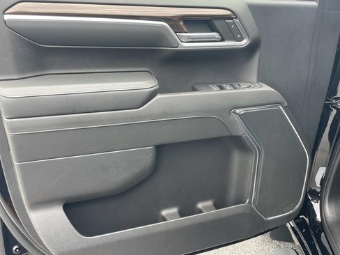 Used 2022 Chevrolet Silverado 1500 LT RWD image 14