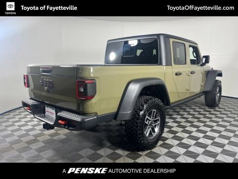 Used 2025 Jeep Gladiator Mojave w/ Convenience Group AWD/4WD image 13