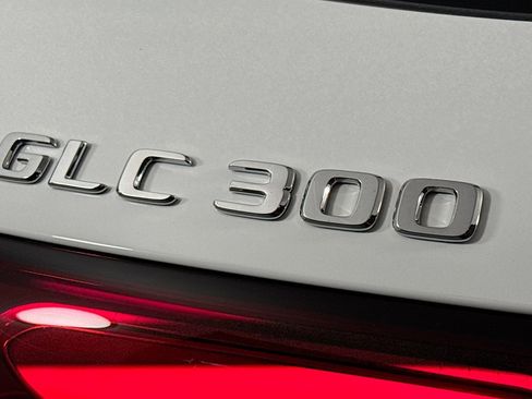 New 2026 Mercedes-Benz GLC 300 image 8
