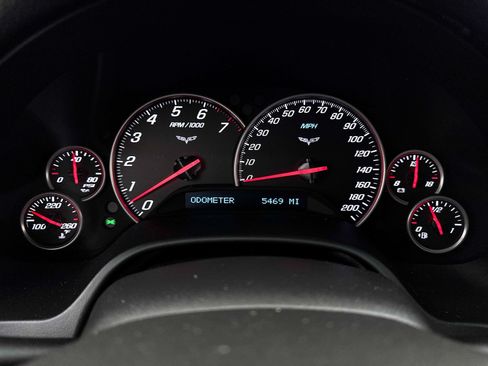 Used 2012 Chevrolet Corvette Grand Sport RWD image 24