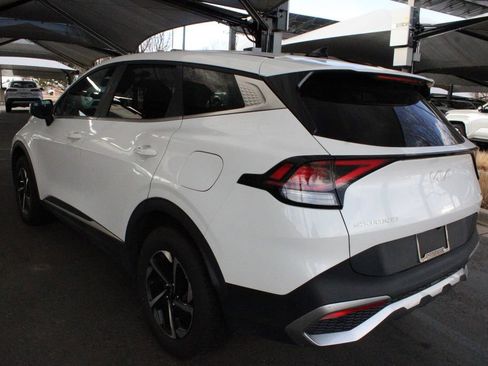 Used 2023 Kia Sportage LX image 15