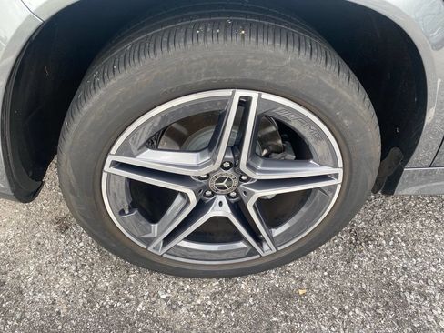 Certified 2024 Mercedes-Benz GLS 450 4MATIC image 11