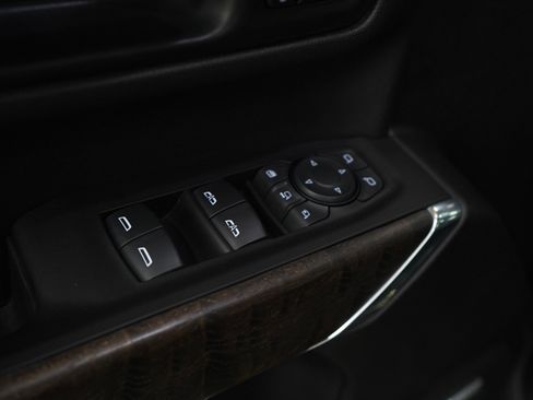 Used 2021 GMC Sierra 2500 Denali w/ Denali Ultimate Package image 18