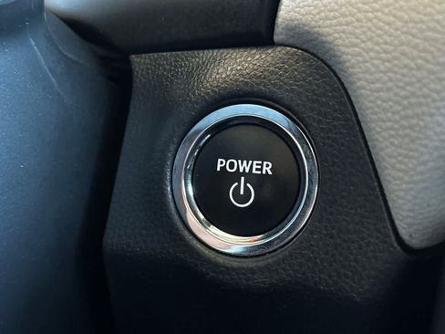 Used 2024 Toyota RAV4 XLE AWD/4WD image 24