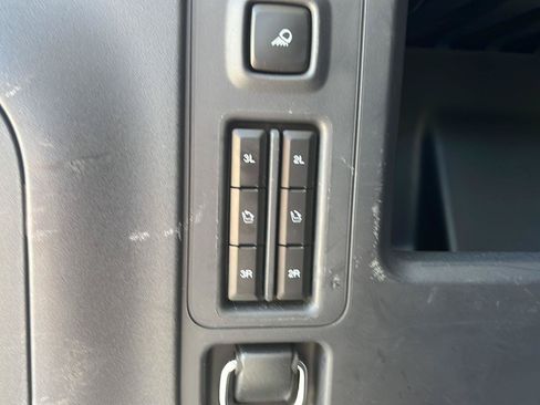 Used 2025 Ford Expedition Platinum AWD/4WD image 30