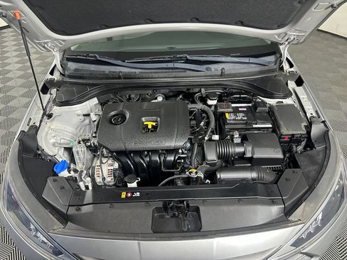 Used 2020 Hyundai Elantra SEL FWD image 11