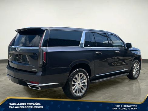 Used 2022 Cadillac Escalade ESV Premium Luxury AWD/4WD image 6