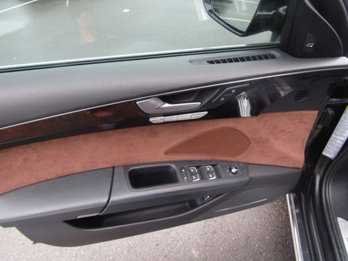 Used 2015 Audi A8 L 3.0T image 8