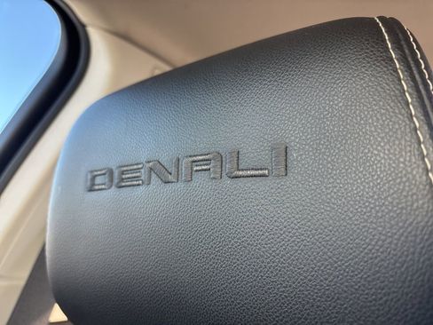 Used 2020 GMC Acadia Denali w/ Trailering Package image 46