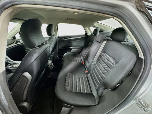 Used 2016 Ford Fusion SE FWD image 22