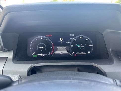 Used 2025 Toyota Tacoma TRD Off-Road AWD/4WD image 19