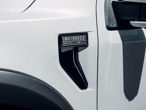 New 2025 Ford F150 XLT w/ Equipment Group 303A High image 40