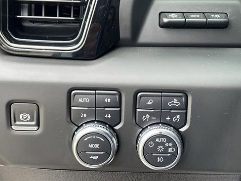Used 2024 GMC Sierra 1500 AT4X AWD/4WD image 20