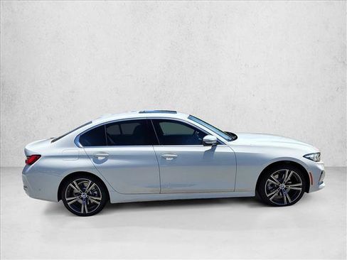Certified 2024 BMW 330i Sedan w/ Convenience Package RWD image 4