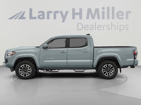 Certified 2023 Toyota Tacoma TRD Off-Road w/ TRD Premium Off Road Package AWD/4WD image 3