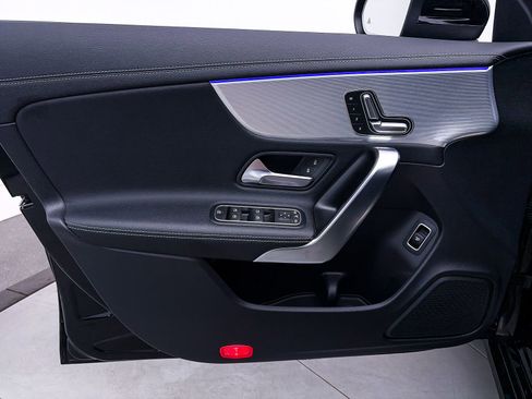 Used 2023 Mercedes-Benz CLA 250 w/ Premium Package image 16