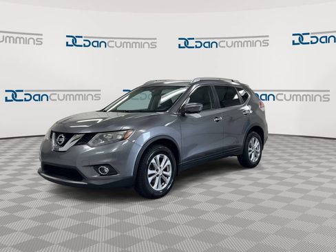 Used 2016 Nissan Rogue SV w/ SV Premium Package AWD/4WD image 4
