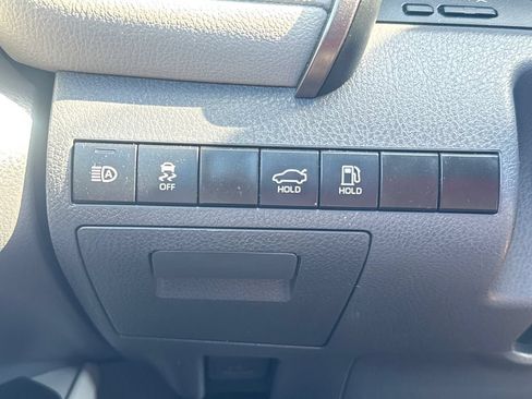 Used 2023 Toyota Camry LE AWD/4WD image 30