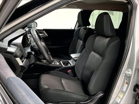 Used 2022 Mitsubishi Outlander ES FWD image 32