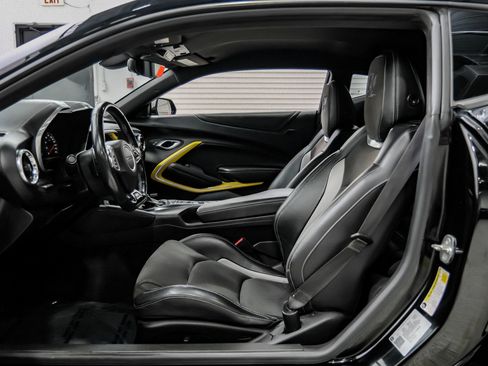 Used 2020 Chevrolet Camaro SS image 17